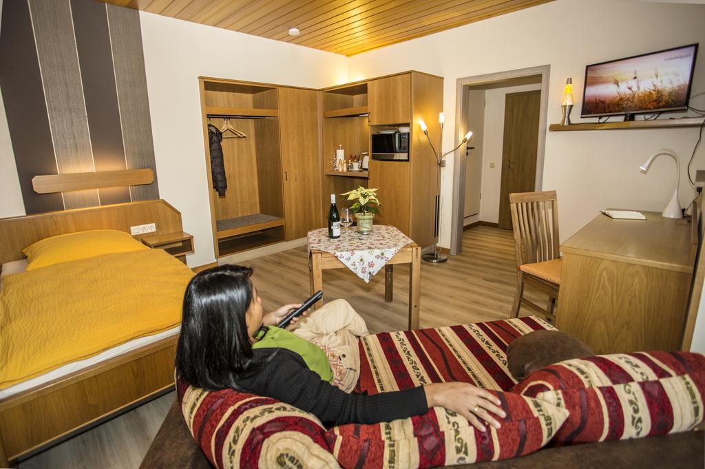 Апартаменти Boardinghouse Remchingen Baan Arun Екстер'єр фото