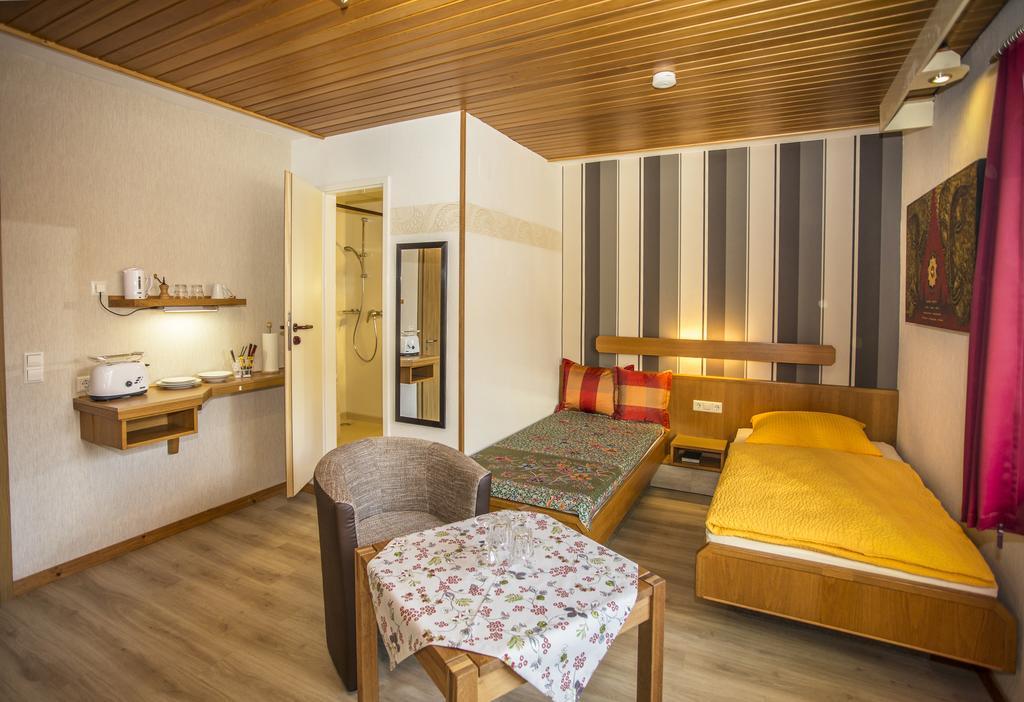 Апартаменти Boardinghouse Remchingen Baan Arun Екстер'єр фото